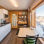 Aurora Bayside Inn