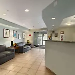 Super 8 By Wyndham Yellowknife