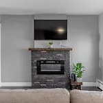 Modern Downtown 3Br 2B Home