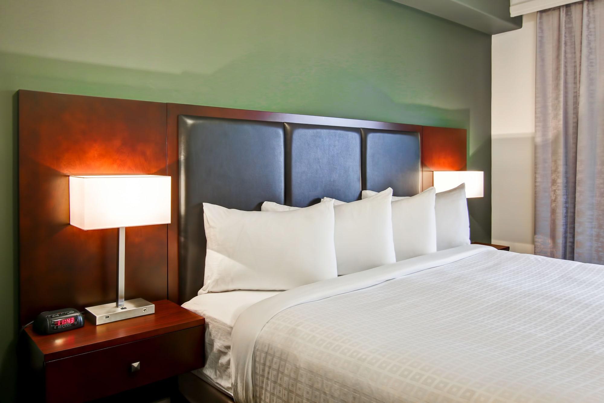 Chateau Nova 4* Yellowknife