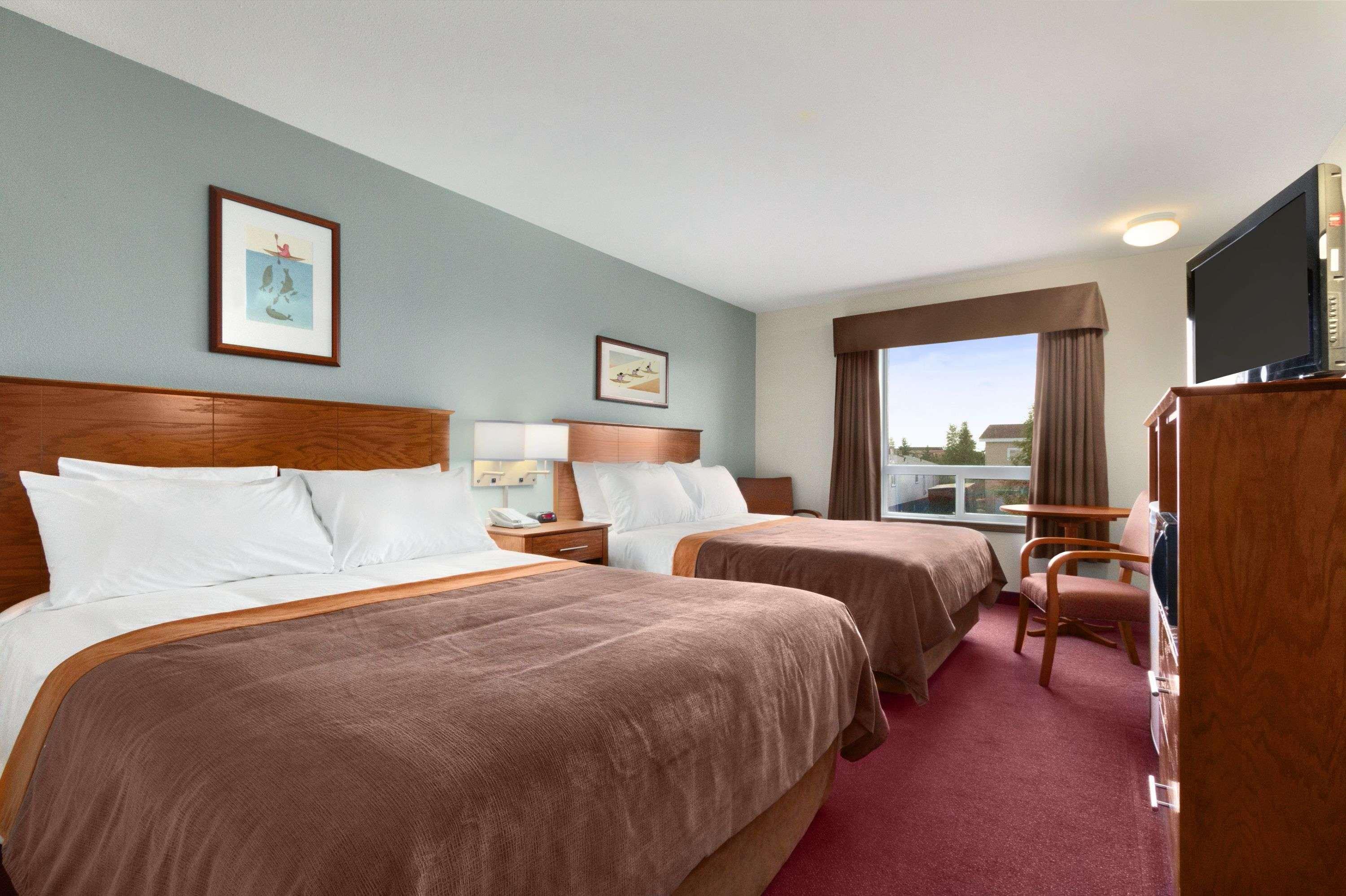 Super 8 By Wyndham Yellowknife