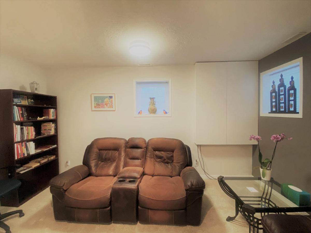 Yellowknife Bed And Breakfast Guest house *
