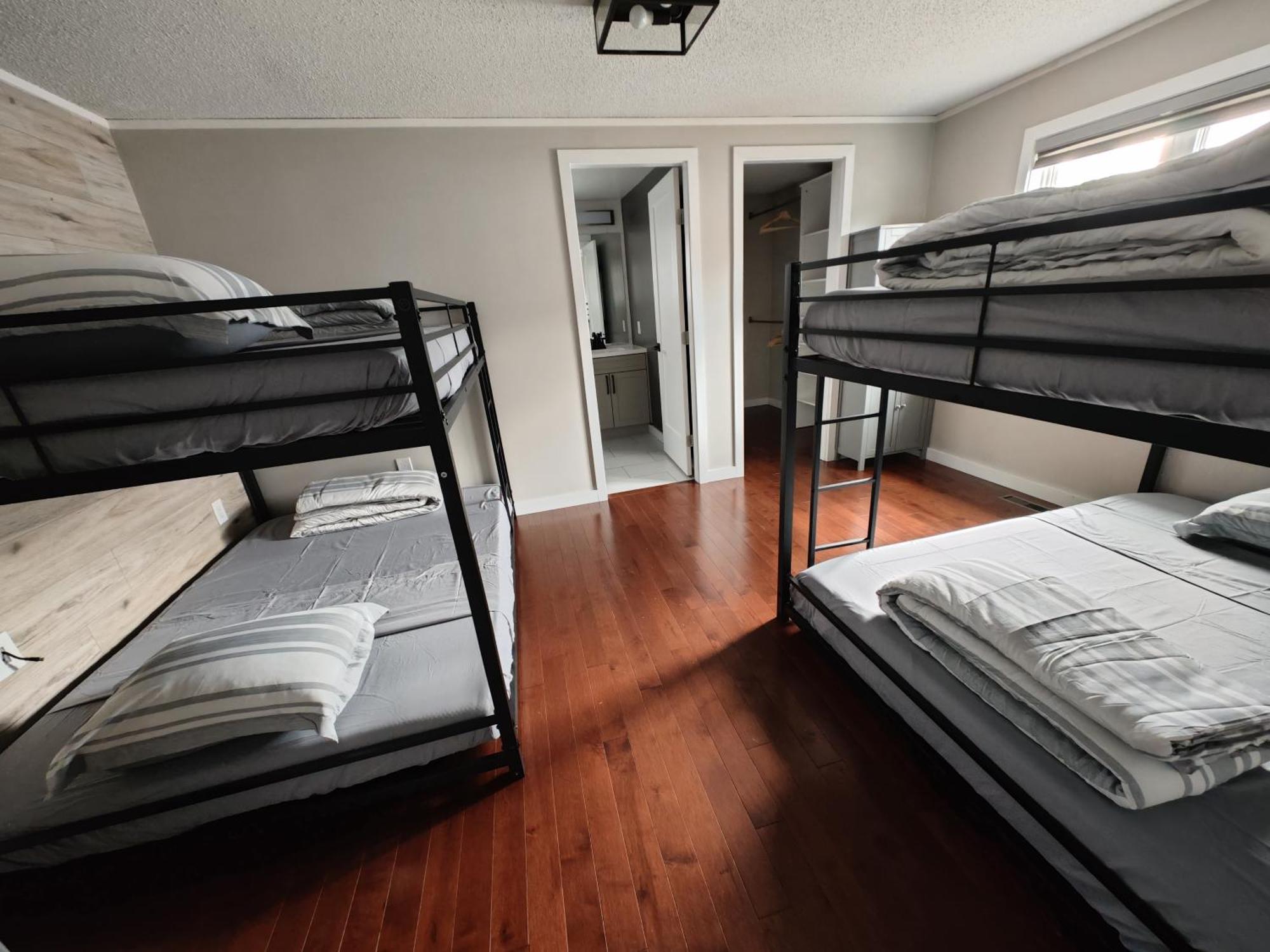Hostel Ec Yellowknife