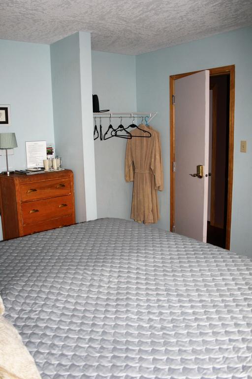 Aurora Bayside Inn 3*