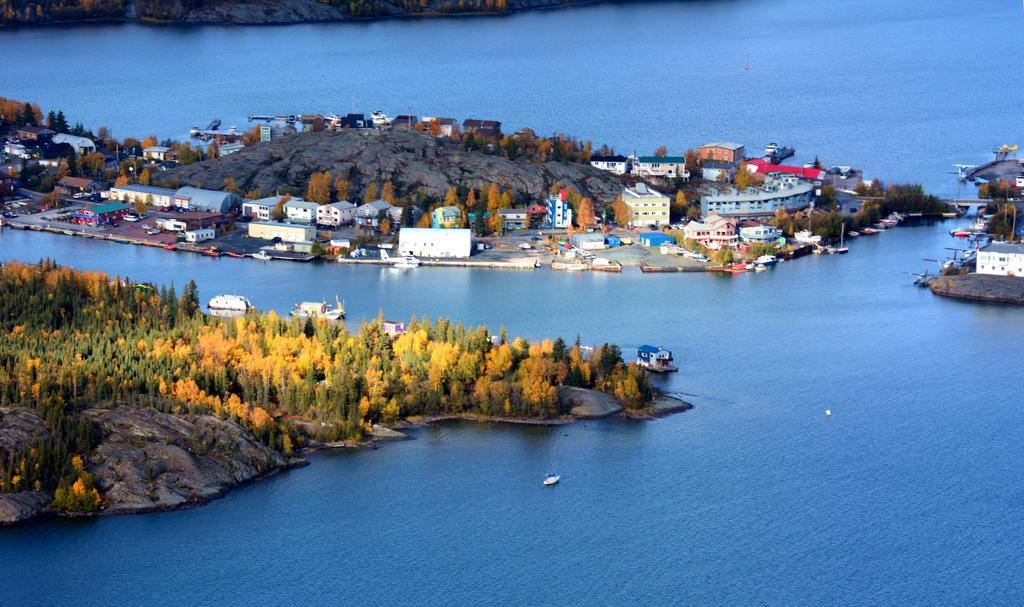 Sunshine Guest House Yellowknife Bed & Breakfast Yellowknife