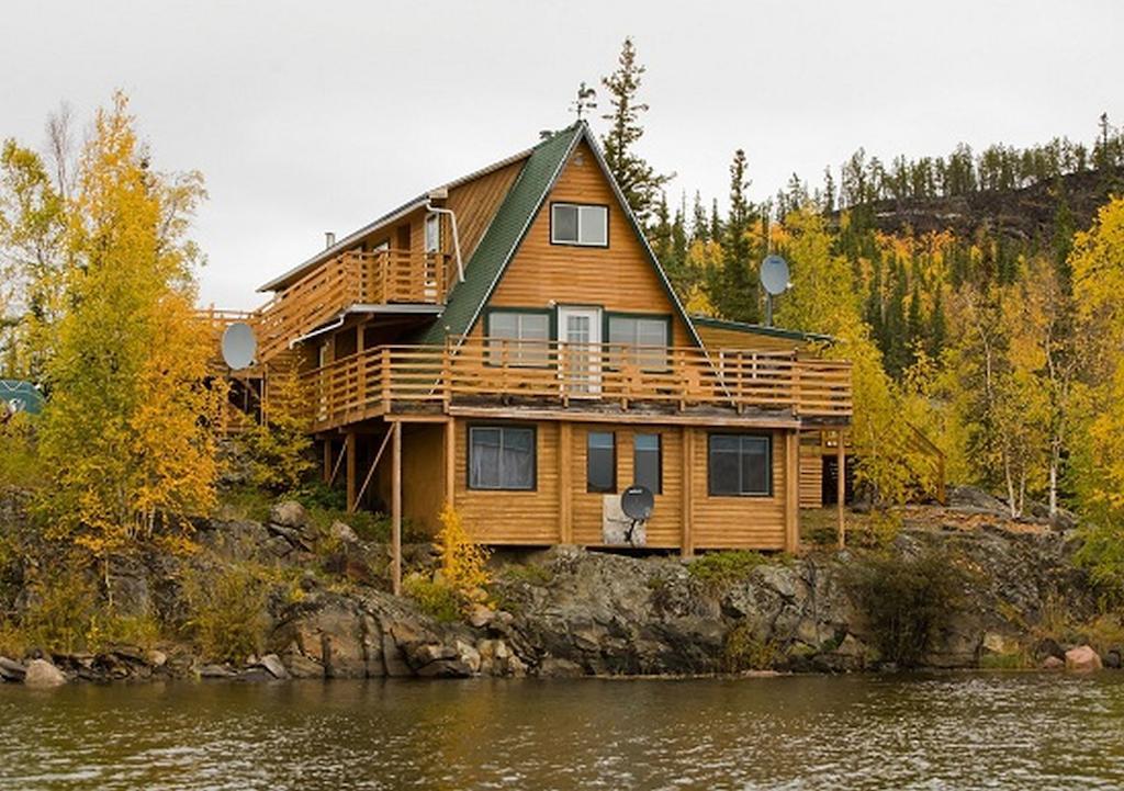 Lodge Yellow Dog Lodge, Inc. Yellowknife