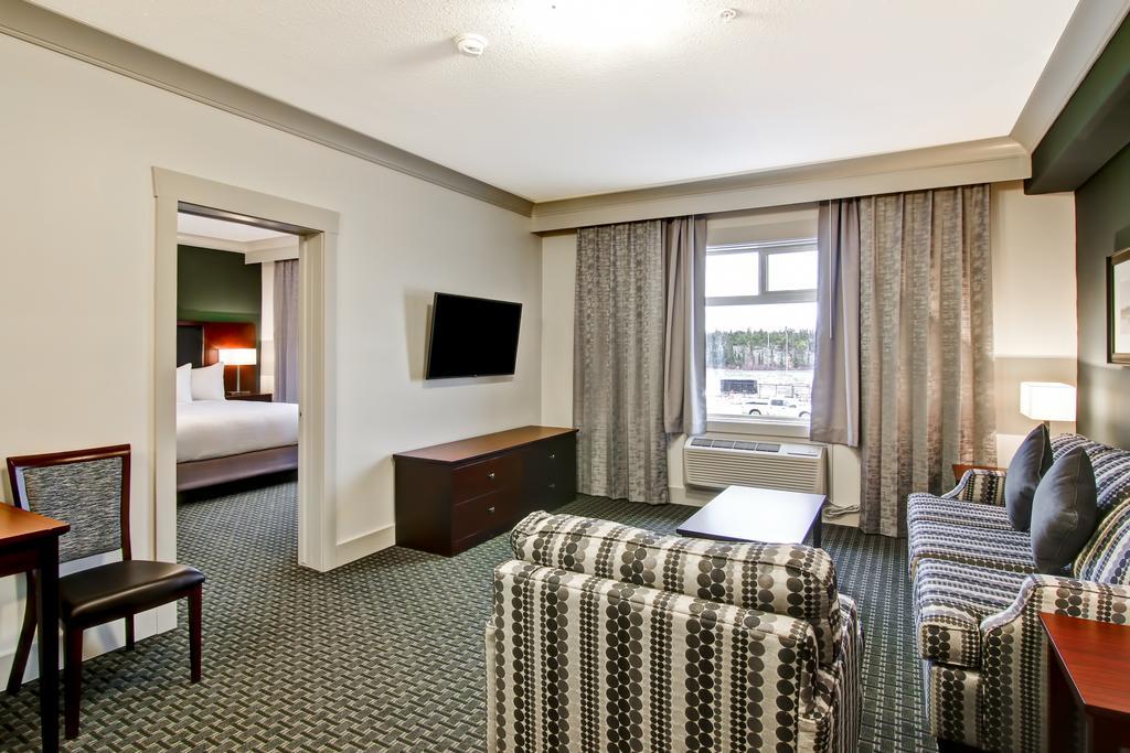 Hotel Chateau Nova Yellowknife