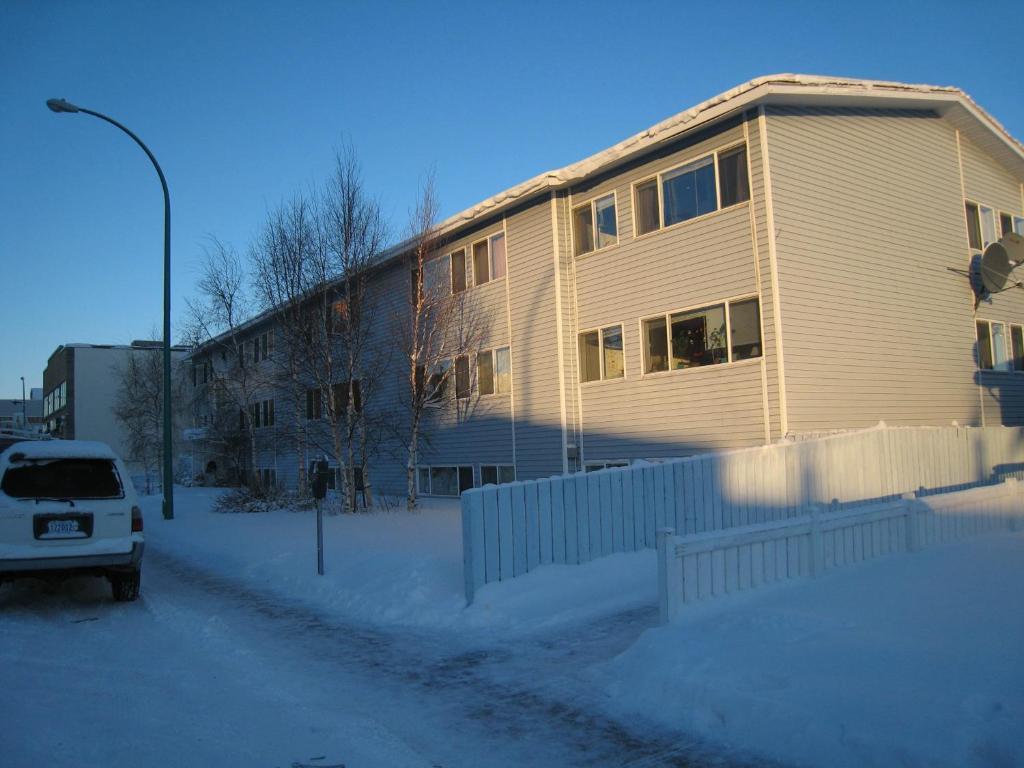 Polar 2* Yellowknife