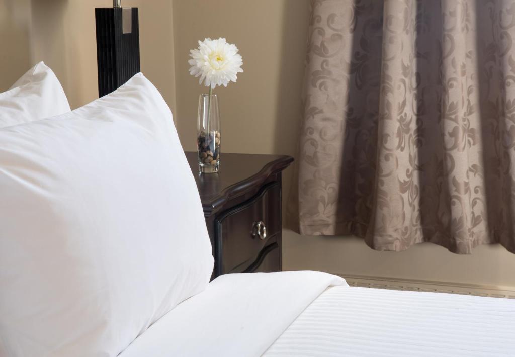 Capital 3* Yellowknife