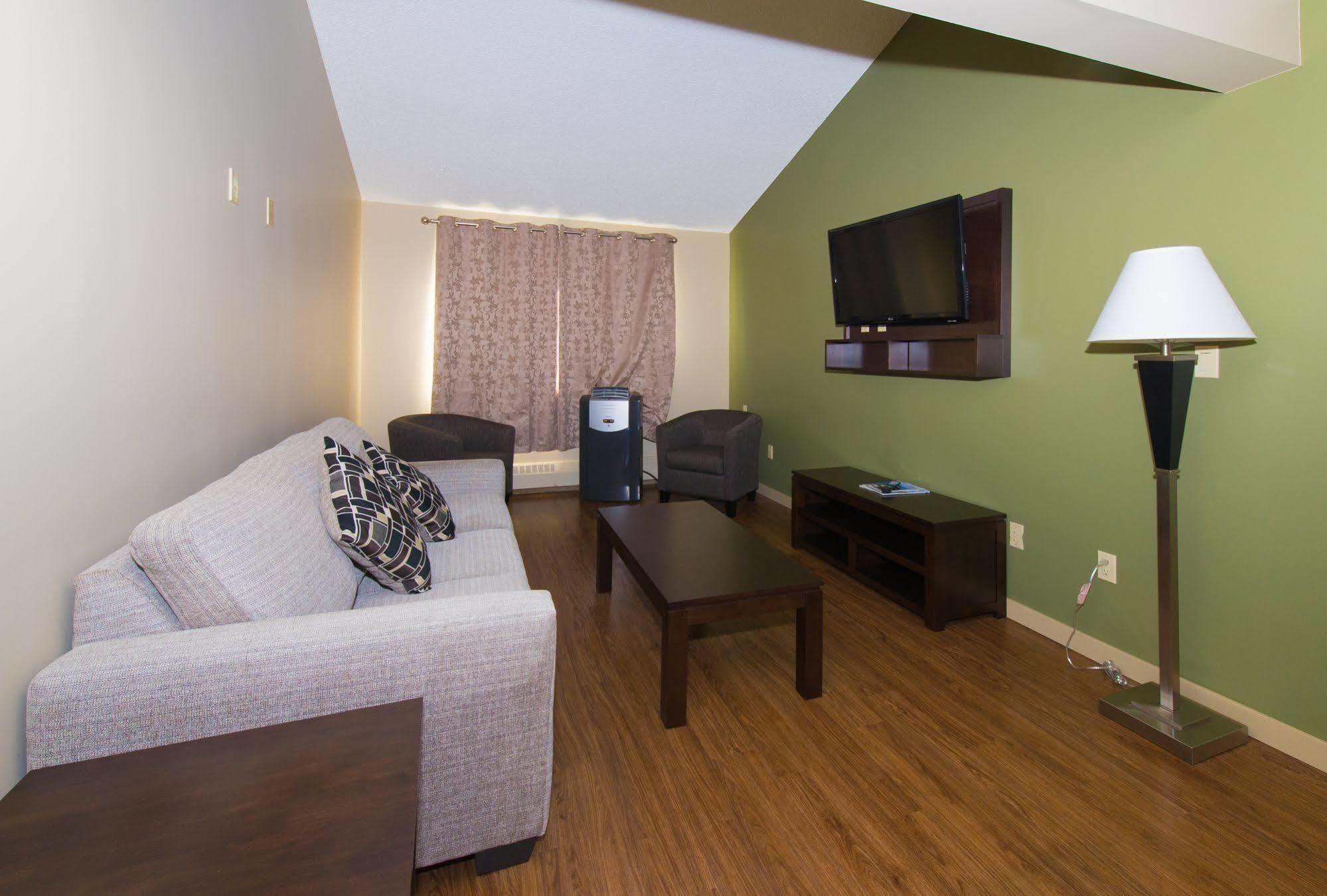 Capital Hotel 3*