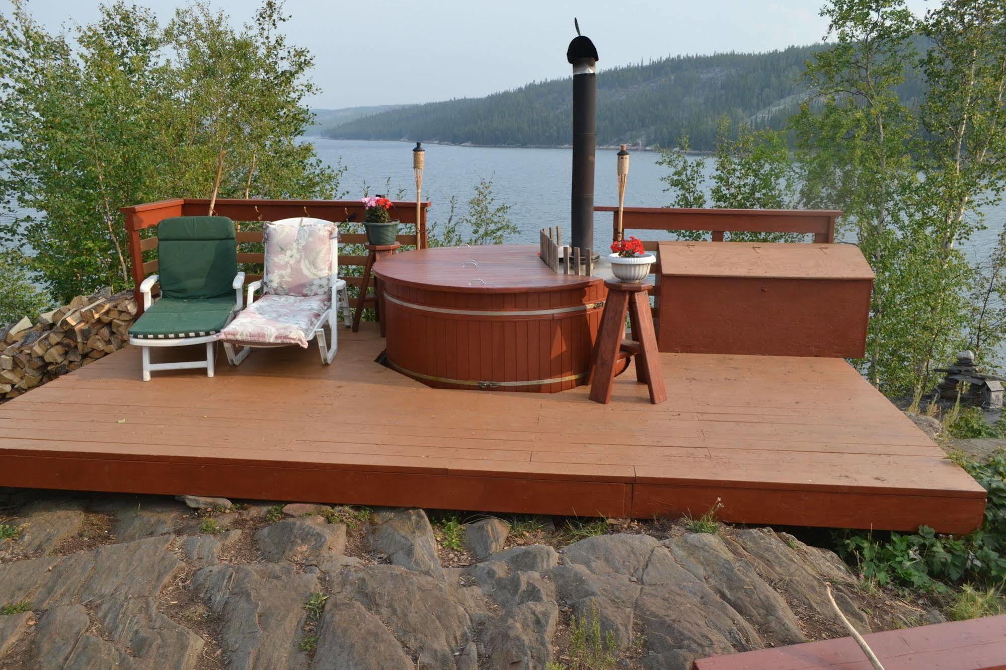 Yellow Dog Lodge, Inc. Lodge Yellowknife