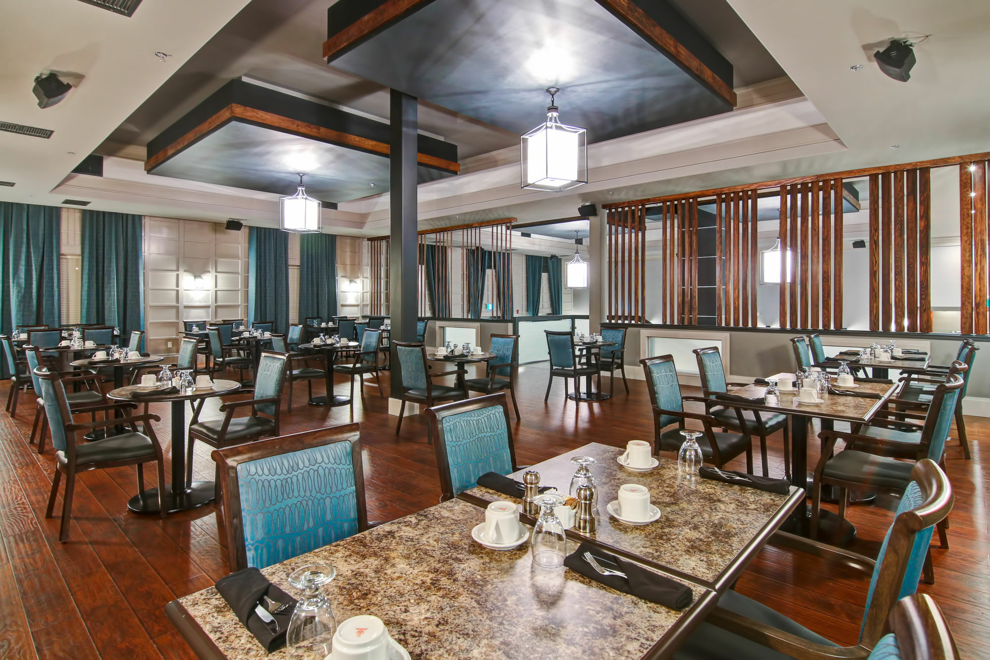 Chateau Nova Hotel 4*