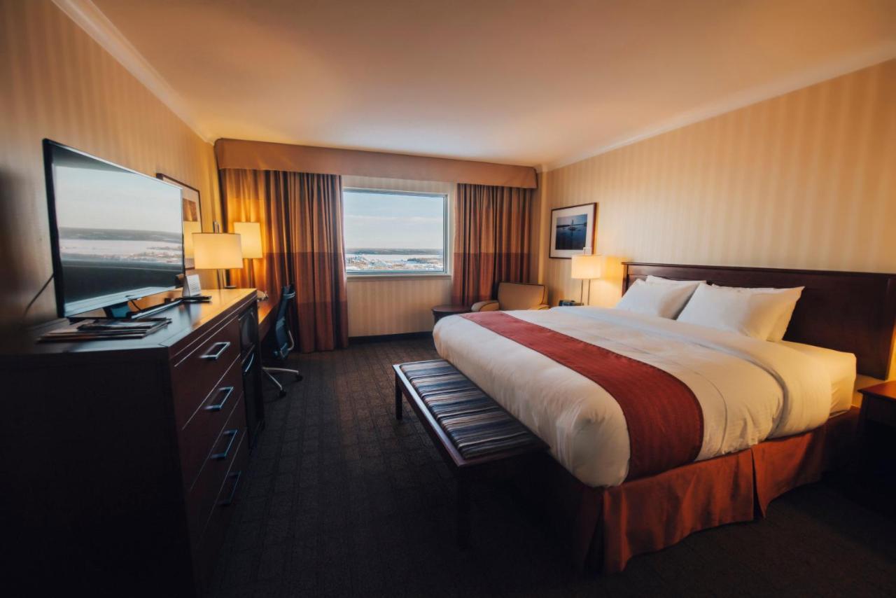 The Explorer 4* Yellowknife